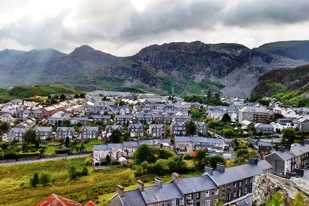 Mountain Walks Straight From The Doorstep Vila Blaenau Ffestiniog Exterior foto